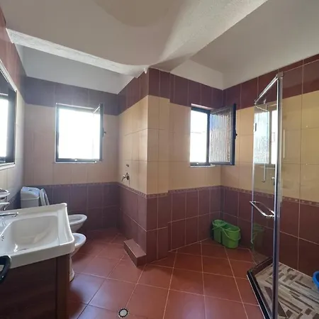 Guest house Red Rose 2*