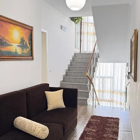 Red Rose 4* Golem (Tirana)