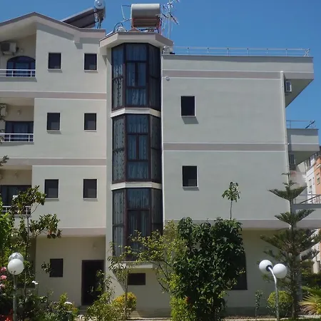 Konukevi Red Rose 4*