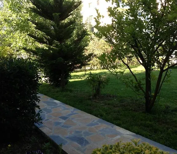 Red Rose Pensionat 3*