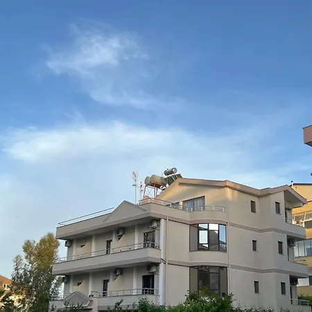 Maison d'hôtes Red Rose Golem (Tirana)