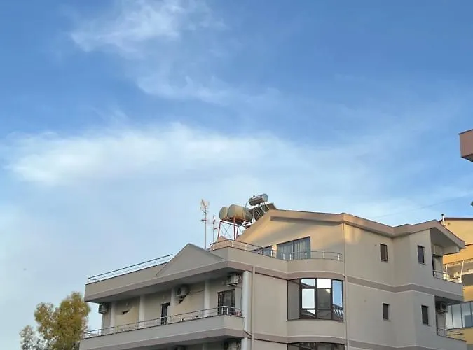 Pensjonat Red Rose Golem (Tirana)