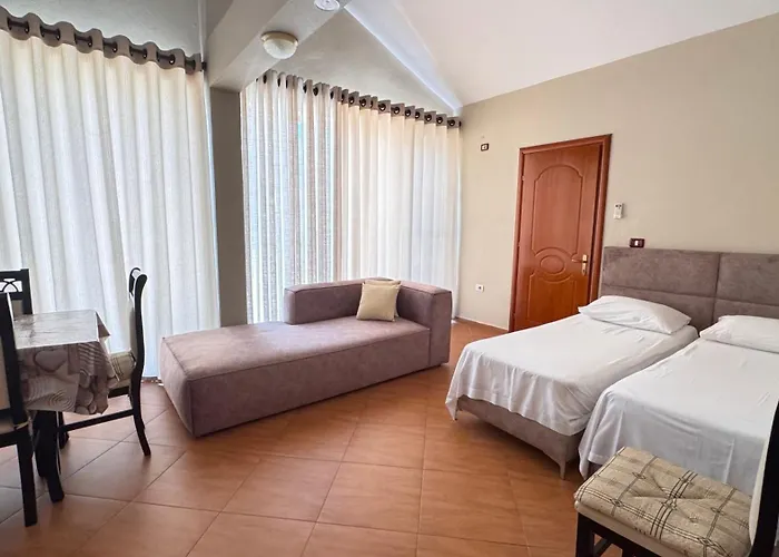 Red Rose Pensjonat 4*